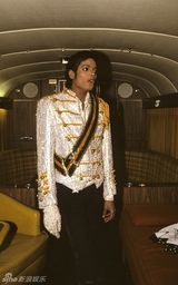 幻灯图集：杰克逊珍贵生活照曝光 旧照显现欢乐时光