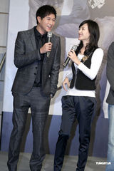 高清组图：陈键锋郑希怡出演《剩女的黄金时代》