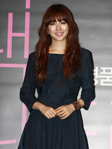 高清图：尹恩惠朴寒星等宣传《黑色小礼服》