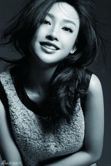 组图：张俪最新写真曝光 将“米琪风”进行到底