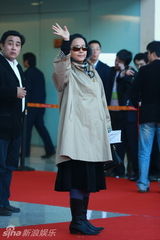 幻灯：第10届百合奖红毯星光熠熠 汤唯成最大亮点