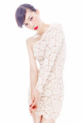 组图：商侃写真复古诱惑 红唇透视媚眼如丝