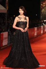 高清图：林志玲黑色长裙高贵性感 甘薇清丽动人