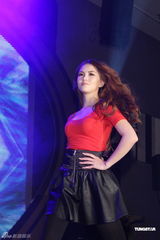 组图：昆凌劲歌热舞秀身材 结婚大事只等周董点头