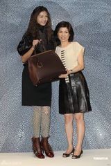 组图：林嘉绮15公分高跟鞋走秀破除怀孕传言