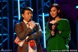 组图：张柏芝再次演唱《星语星愿》 蔡康永坐镇点评