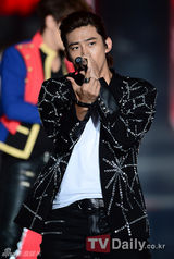 组图：中韩歌会首尔唱响 EXO少时2PM等精彩献唱