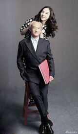 董璇父亲节杂志大片 父女出镜爱意浓浓