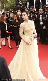 组图：范冰冰助阵红毯蕾丝纱裙雍容繁复