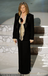 高清图：奥斯卡颁奖现场 天后芭芭拉-史翠珊登台