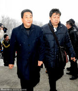 组图：演员王平追悼会举行 姜昆侯耀华等送别