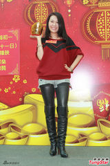 组图：安德尊扮财神 林淑敏携女儿中“金马”