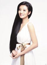 组图：安以轩新年吸金百万 开年美图女神范儿十足