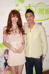 组图：连诗雅向电影圈发展 关楚耀年底开拍笑片