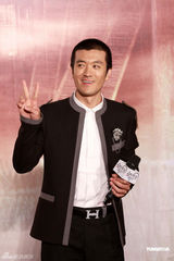 组图：《白蛇传说》发布会 杨子携黄圣依亮相