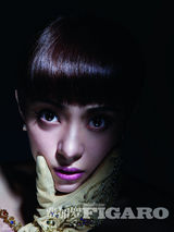 高清图：孙俪《费加罗》封面大片英气演绎制服诱惑