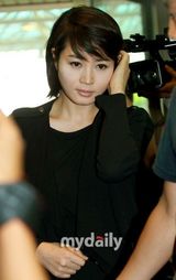 组图：高贤贞金慧秀具惠善等吊唁安德烈-金