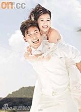 组图：黄宗泽胡杏儿昔日台前幕后甜蜜恩爱