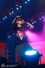 高清：热波音乐节第一天 张震岳热狗引爆成都