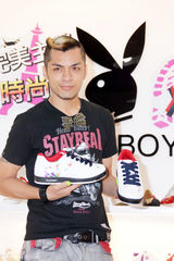 组图：怀秋曝林俊杰曾做噩梦 错失金曲一语成谶