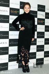 组图：孔孝真CL等助阵时装周 李秀赫亮相T台