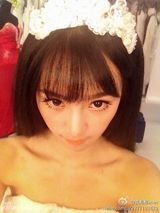 组图：武大女神微博走红 清新甜美运动风