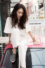 组图：林天爱全创作集将发 优雅写真曝光