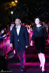 组图：胡静姜武刘雯助阵世界精英模特赛总决赛