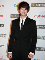 组图：第47届韩国百想艺术大赏群星闪耀