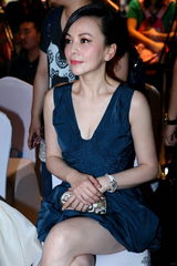 组图：《小时代》上海发布会 粉丝疯狂混乱