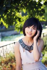 张馨心写真大片曝光 清新灵动纯净脱俗