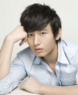 组图：成毅阳光温柔范写真来袭