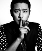 组图：任重搞怪大片曝光 嘟嘴卖萌显大男孩本色