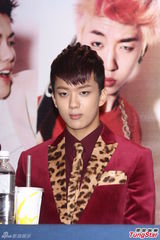 组图：韩男团BAP来台 小秀中文讨好粉丝