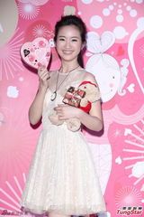 组图：林依晨亮相巧克力代言气质优雅