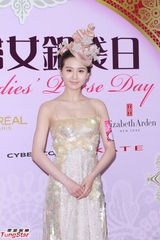 组图：刘诗诗活动娇俏亮相 与陈妍希合作感觉新鲜