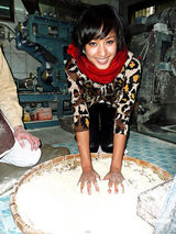 幻灯图集：蒋怡开心畅游新竹 享用帝王式美食