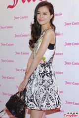 组图：MandyLieu红裙亮相 徐濠萦文咏珊同场