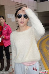 组图：陈静伤额入院缝13针 与女友人乐极生悲