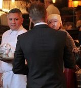 策划：七公主和萌爸贝克汉姆的亲密瞬间