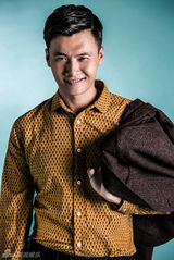 组图：于滨复古写真全新演绎绅士品格