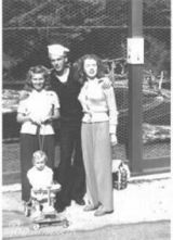 组图：盘点梦露首次婚姻(1942-1946)