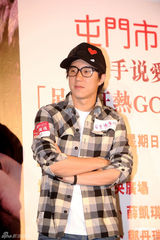 幻灯图：《分手说爱你》派对 房祖名薛凯琪“大婚”