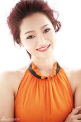 组图：何琢言夏日清灵写真干净清澈