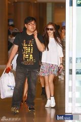 组图：4minutes与KARA 2AM等结束日本演出返韩