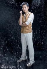 组图：佟大为型男风范 多次登上精品杂志封面