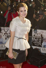 组图：艾玛-沃特森亮相《我与梦露的一周》首映礼