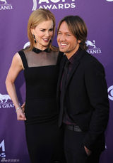 高清组图：妮可-基德曼黑色礼服亮相气质优雅