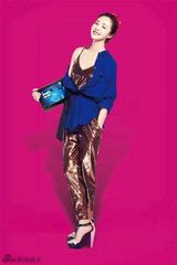 组图：江一燕携手登数码杂志 红裙难掩森女气质