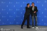 《血之救赎》发布会 导演亲热摸男主角玩“断背”